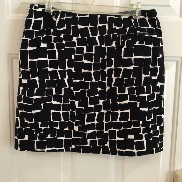 Golf Skort - Picture 2 of 2